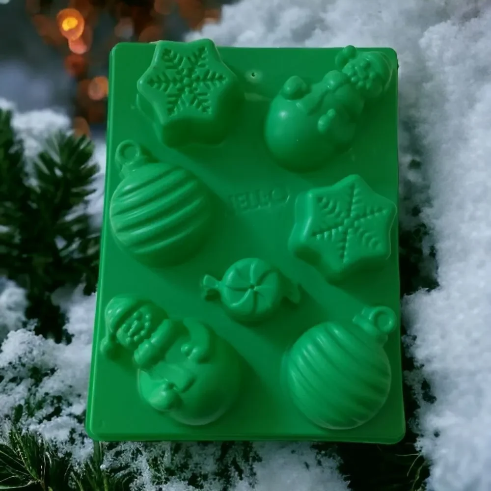 Jello Christmas Mold Green Jigglers‎ Happy Holidays Snowflake Snowman Ornament.